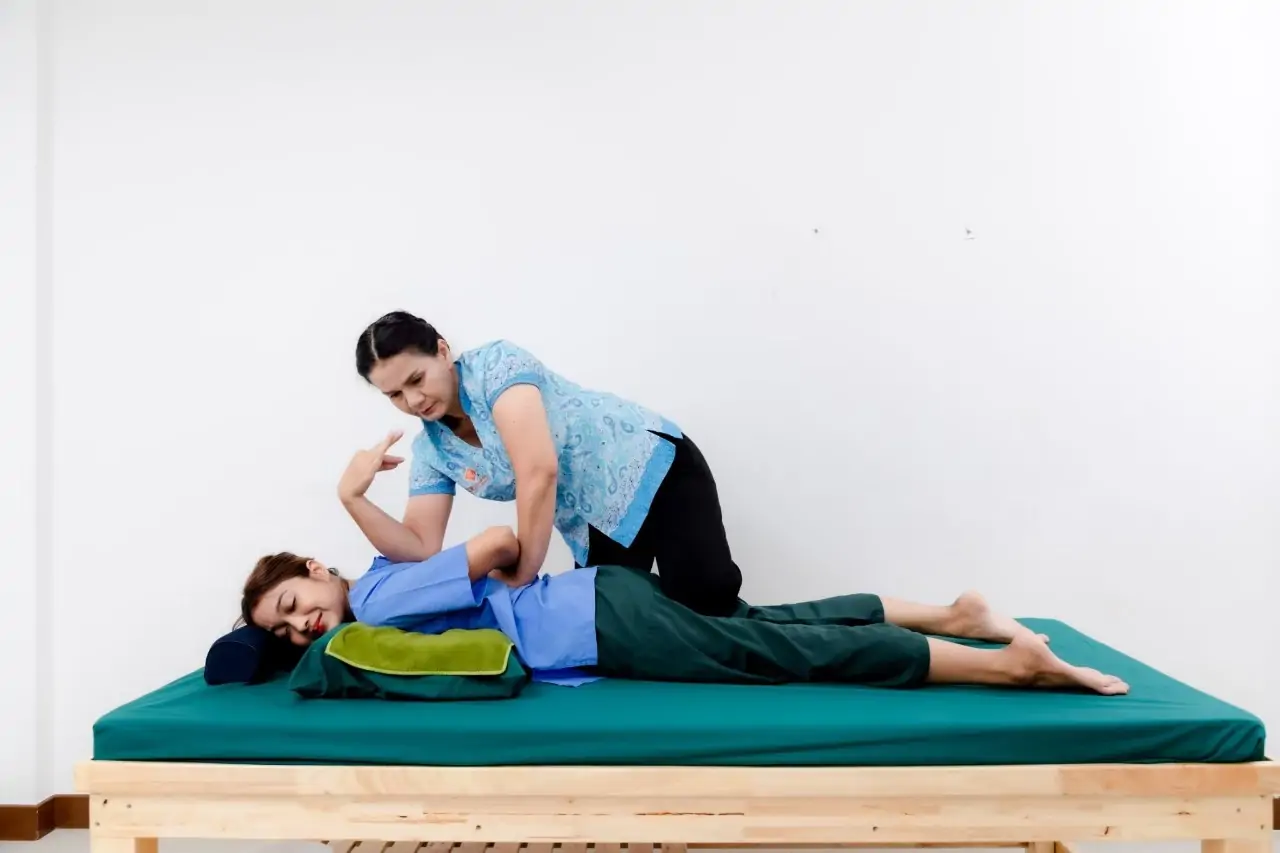 นวดไทย + บาล์ม Thai Balm Massage ร้านนวดสุราษฎร์ธานี Best Massage in Surat Thani